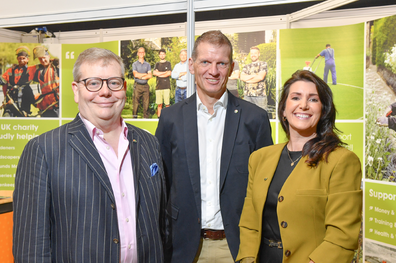 Perennial welcomes Angela Oliver and Steve Harper as new charity ambassadors