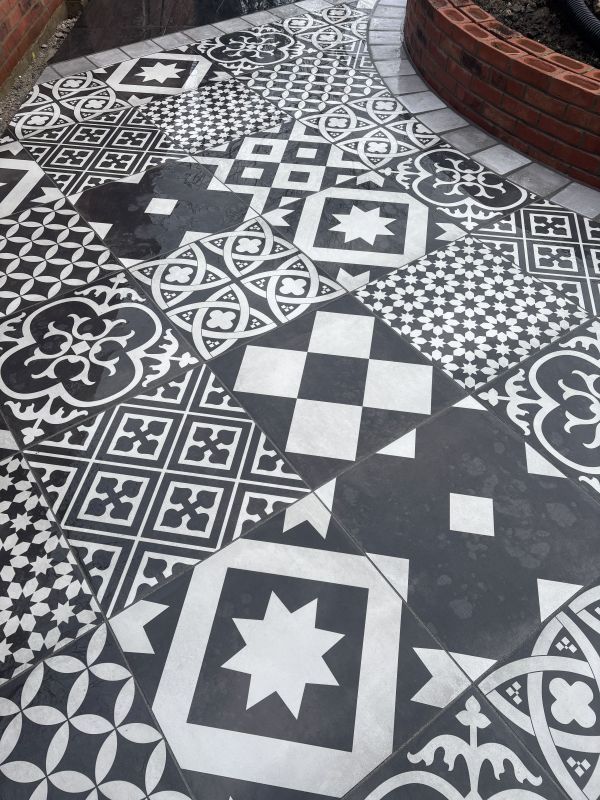 Successful paving grouting despite the weather 