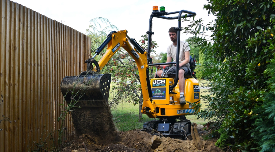 Electric JCB micro is a hit with hire customers
