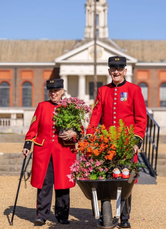 RHS Chelsea Flower Show sells out ahead of opening for first time since pre-Covid  