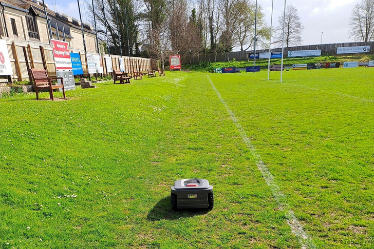 STIGA robot mowers bed down at Bideford RFC