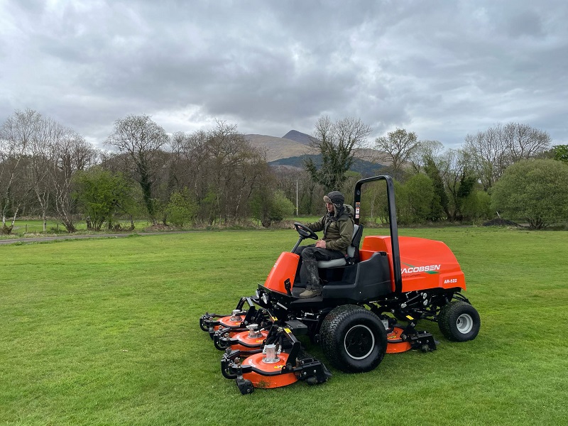 Jacobsen AR 522 helps Taynuilt Sports Council keep community grounds match-ready
