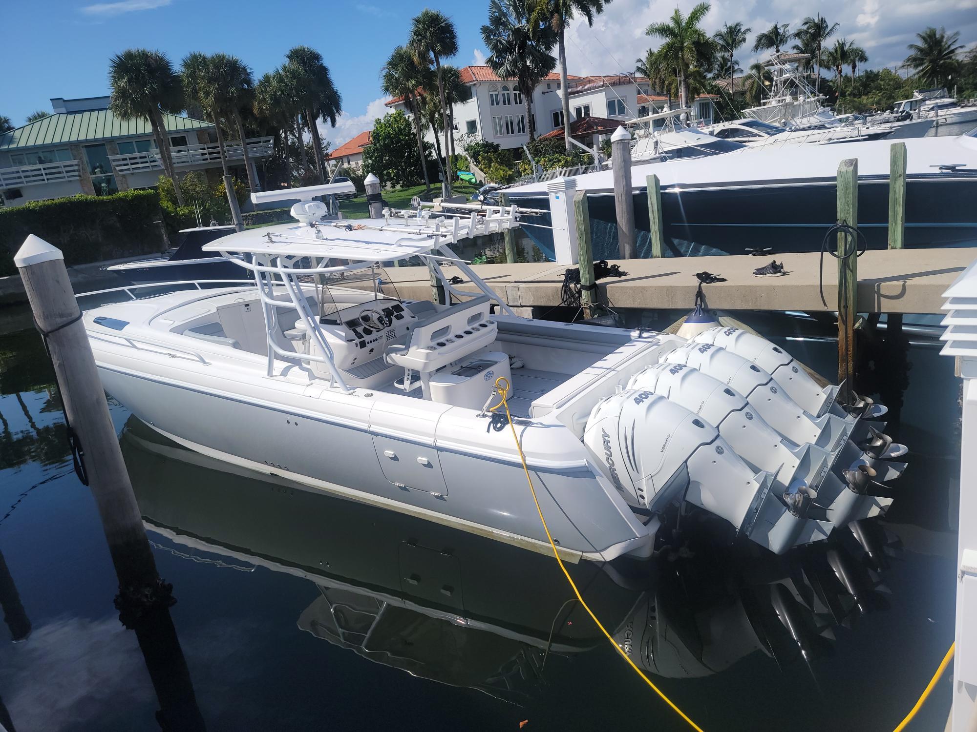 2015 Intrepid 400 Cuddy