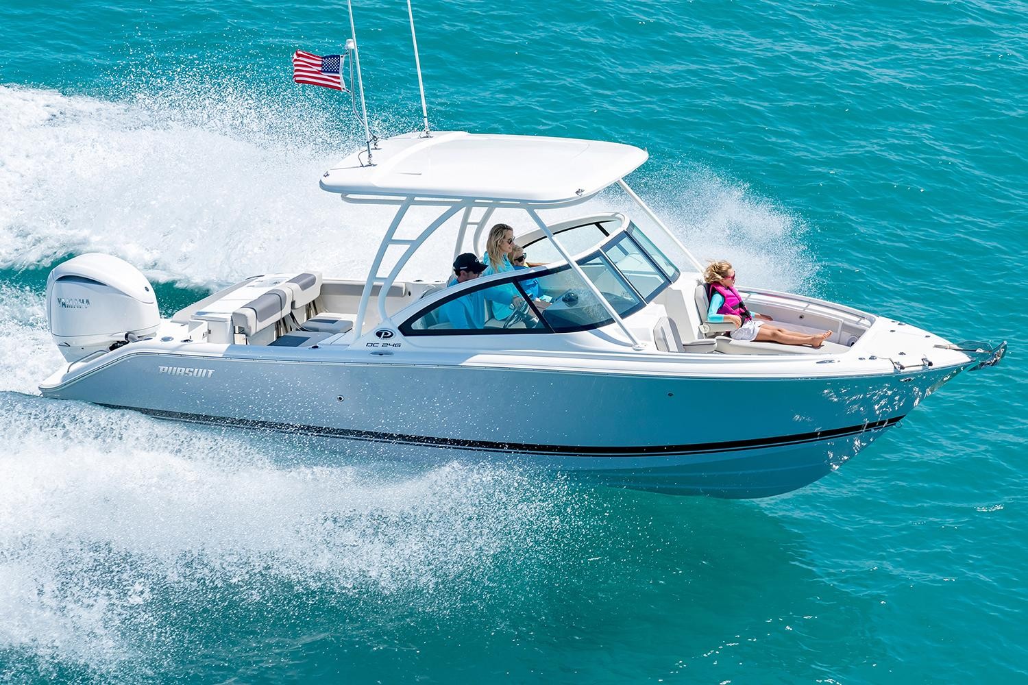 2022 Pursuit Dc 246 Dual Console