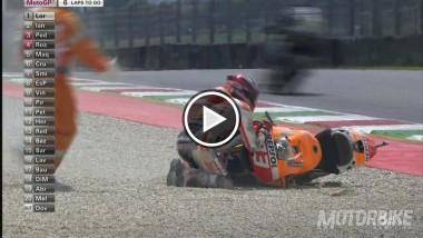 MotoGP Mugello 2015. Valentino Rossi salva una caída por los pelos 2 Marc Marquez caida MotoGP Mugello 2015