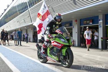 Jonathan Rea - Motorbike Magazine