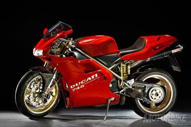 Ducati 748 2000