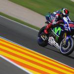 MotoGP Valencia 2015: Caída de Valentino Rossi en la Q2 2 MotoGP-Valencia-2015_24