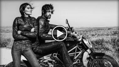 Vídeos EICMA: Ducati 2016 3 New Ducati XDiavel. Low speed excitement