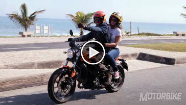 Vídeos EICMA: Ducati 2016 10 Play Scrambler Ducati Sixty2