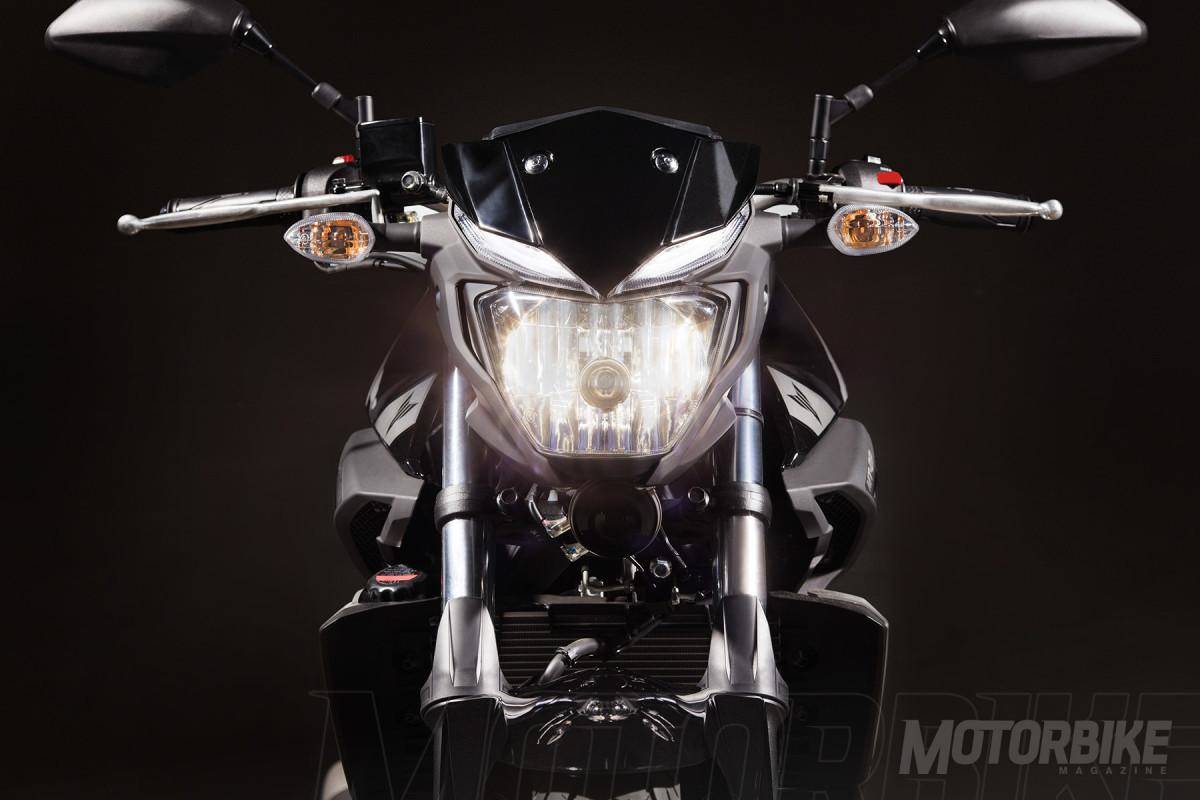 Best5. Las motos más buscadas de 2016 34 Yamaha-MT-03-2016_11