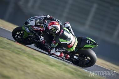 jonathan-rea-motorbike-magazine