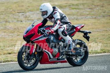honda-cbr1000rr-2017-espia-04