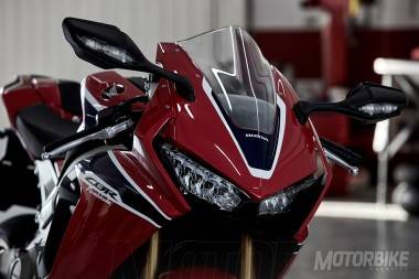 Honda CBR1000RR Fireblade SP 2017 detalles 08