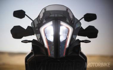 KTM 1290 Super Adventure R 2017 detalles 04