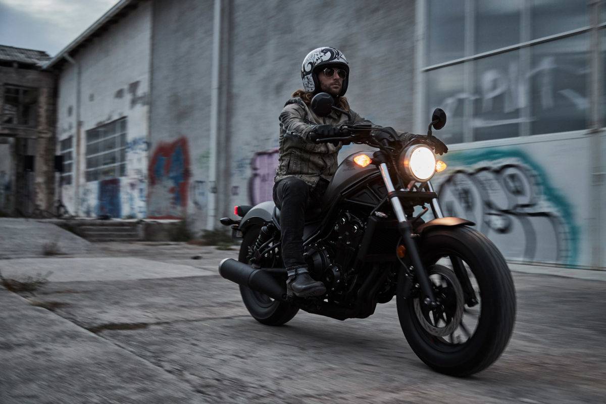 Honda Rebel 500 2017 Precio, fotos, ficha técnica y motos rivales Honda Rebel 500 2017 Precio, fotos, ficha técnica y motos rivales