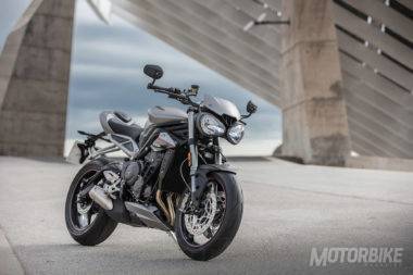 Prueba Triumph Street Triple 2017 - Perfil