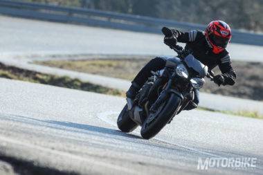 Prueba-Triumph-Street-Triple-765-RS-2017-03