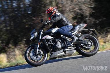 Prueba-Triumph-Street-Triple-765-RS-2017-04