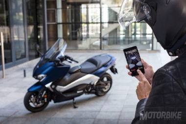 Yamaha-TMAX-2017-Connect-vodafone-079