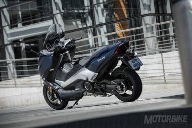 Yamaha-TMAX-DX-2017-047