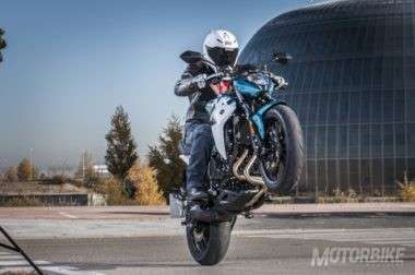 CFMoto 400NK prueba 05