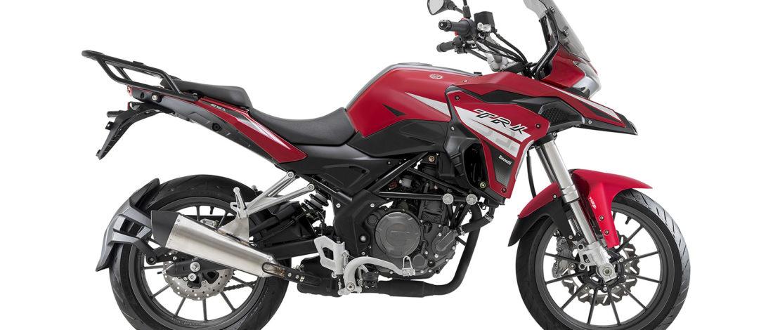 Modelos Benelli  2019 Benelli-TRK-250-2019-9-1100x470