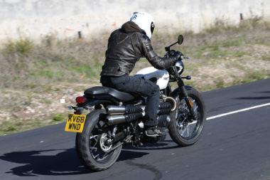 Triumph Street Scrambler 2019 38