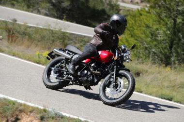 Macbor Eight Mile 125 2019 pruebaMBK 40