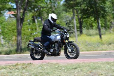 Prueba SWM 125 ace of spades 2019 9