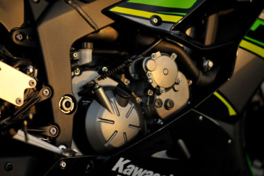 Prueba Kawasaki Ninja ZX 6R 636 2019 detalles 5