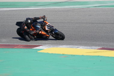 Prueba KTM 1290 Super Duke R 2020 21