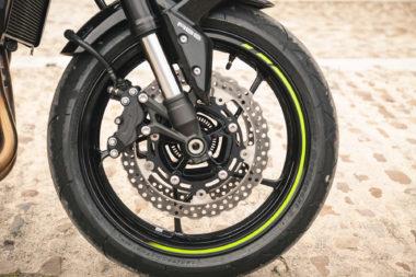Kawasaki Z900 2020 detalles 16