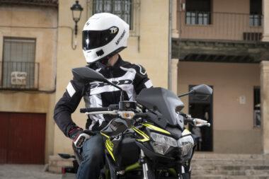 Kawasaki Z650 detalles 31 2020