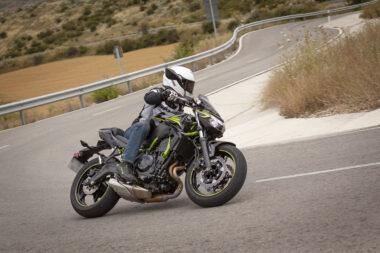 Prueba Kawasaki Z650 202015