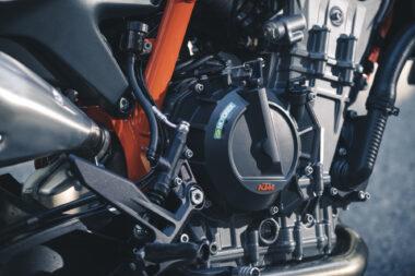 KTM 890 Duke R 2020 detalles 18