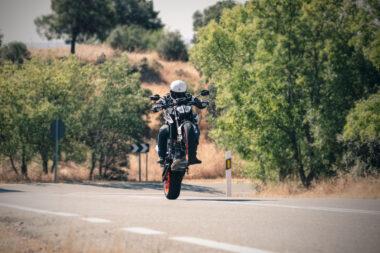 KTM 890 Duke R 2020 prueba 17