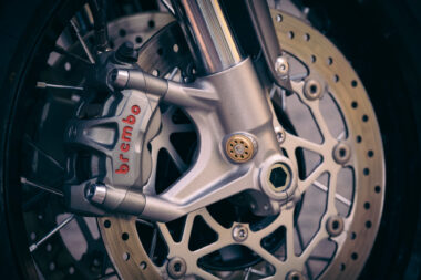 Triumph Thruxton RS 2020 detalles 11