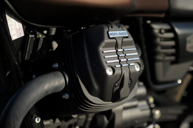 Moto Guzzi V7 III Stone 2020 detalles 12