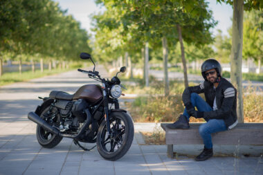 Moto Guzzi V7 III Stone 2020 prueba 31