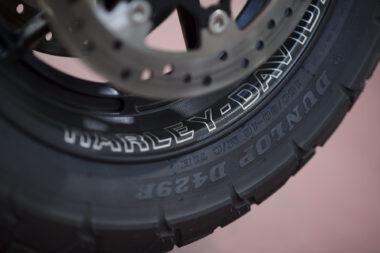 Harley Davidson Softail Fat Bob 114 detalles 19