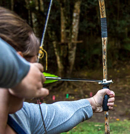guy shooting clay targets