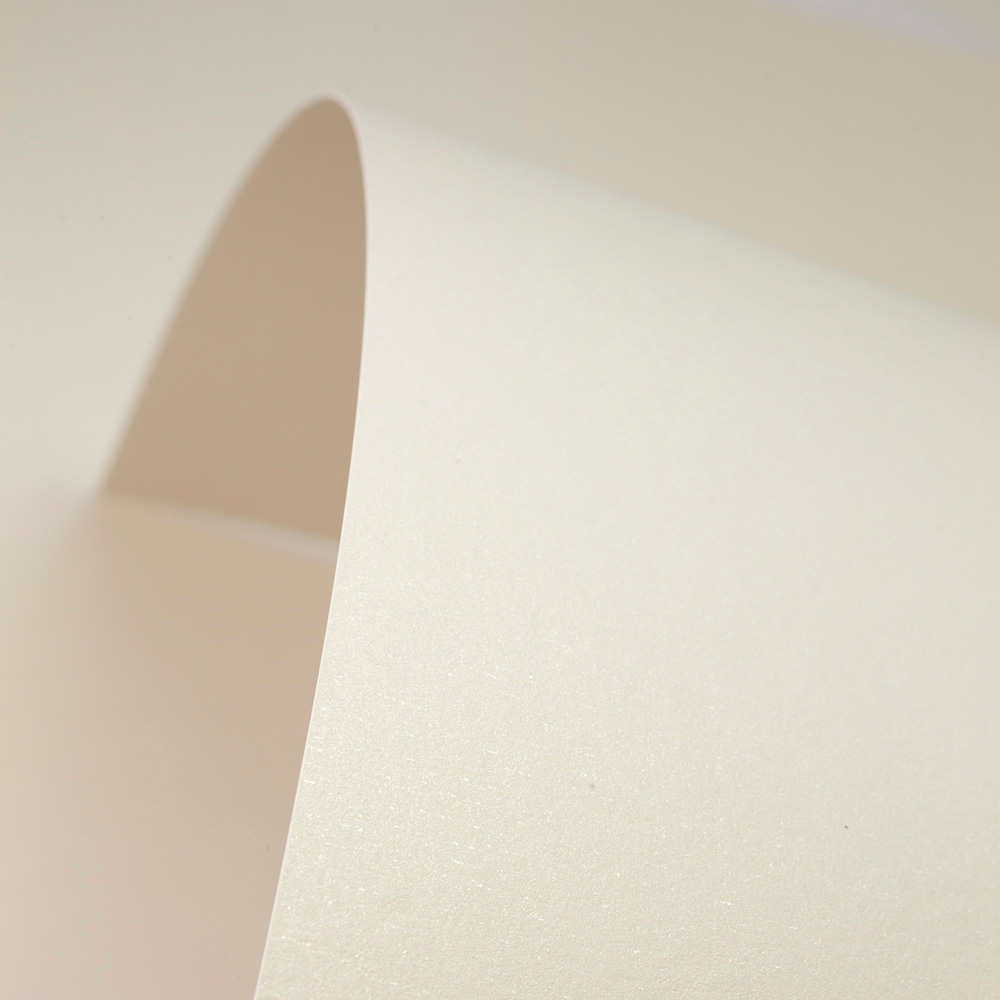 Ivory Card Pearlised 300gsm