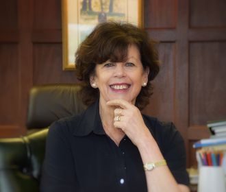 Janet Young photo
