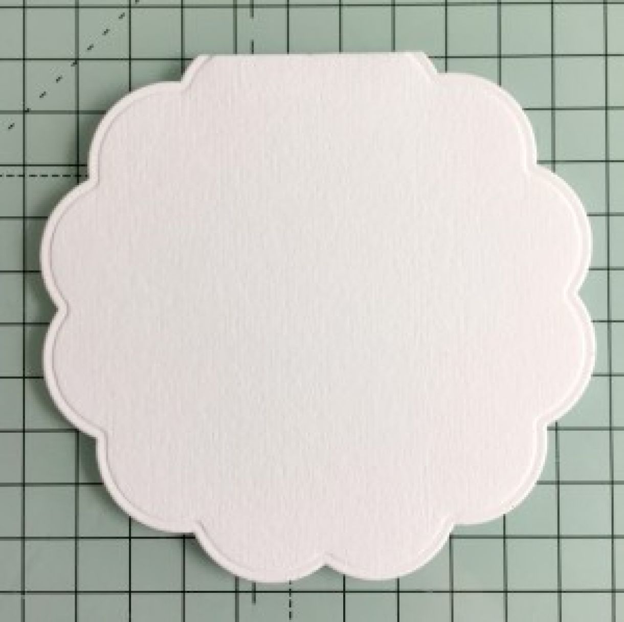 Scallop Circle Easel Card