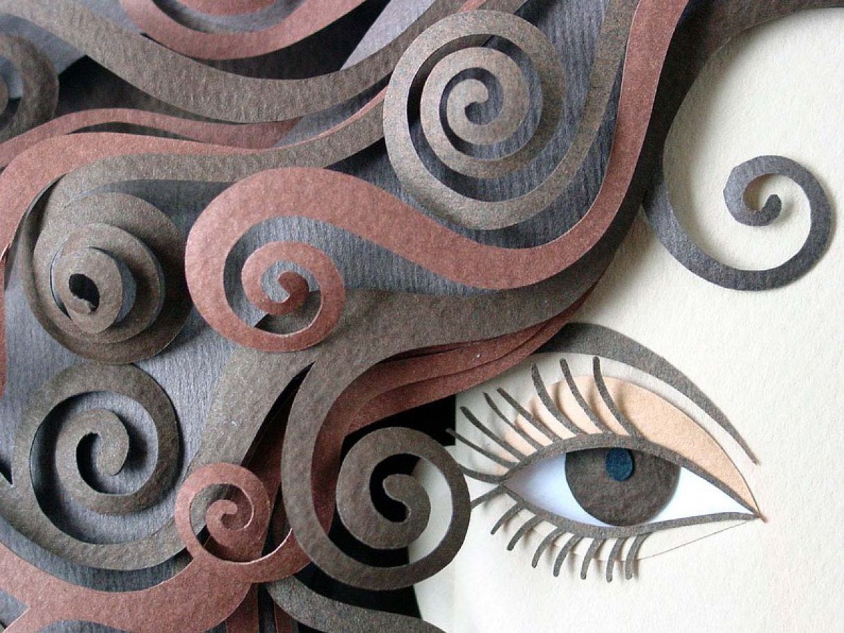 Papercraft Artist Patricia Lima