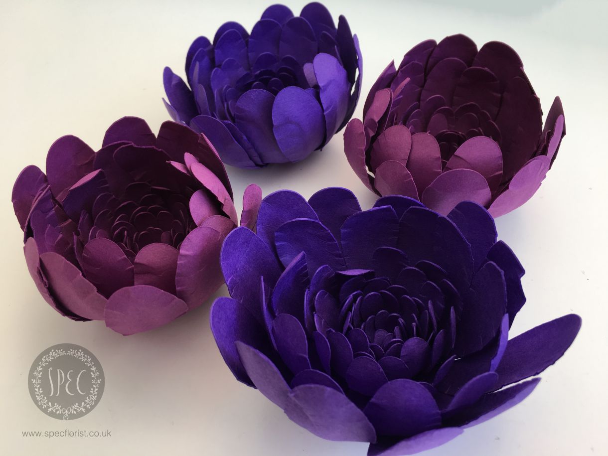 Pretty purple blooms DIY Paper Flowers