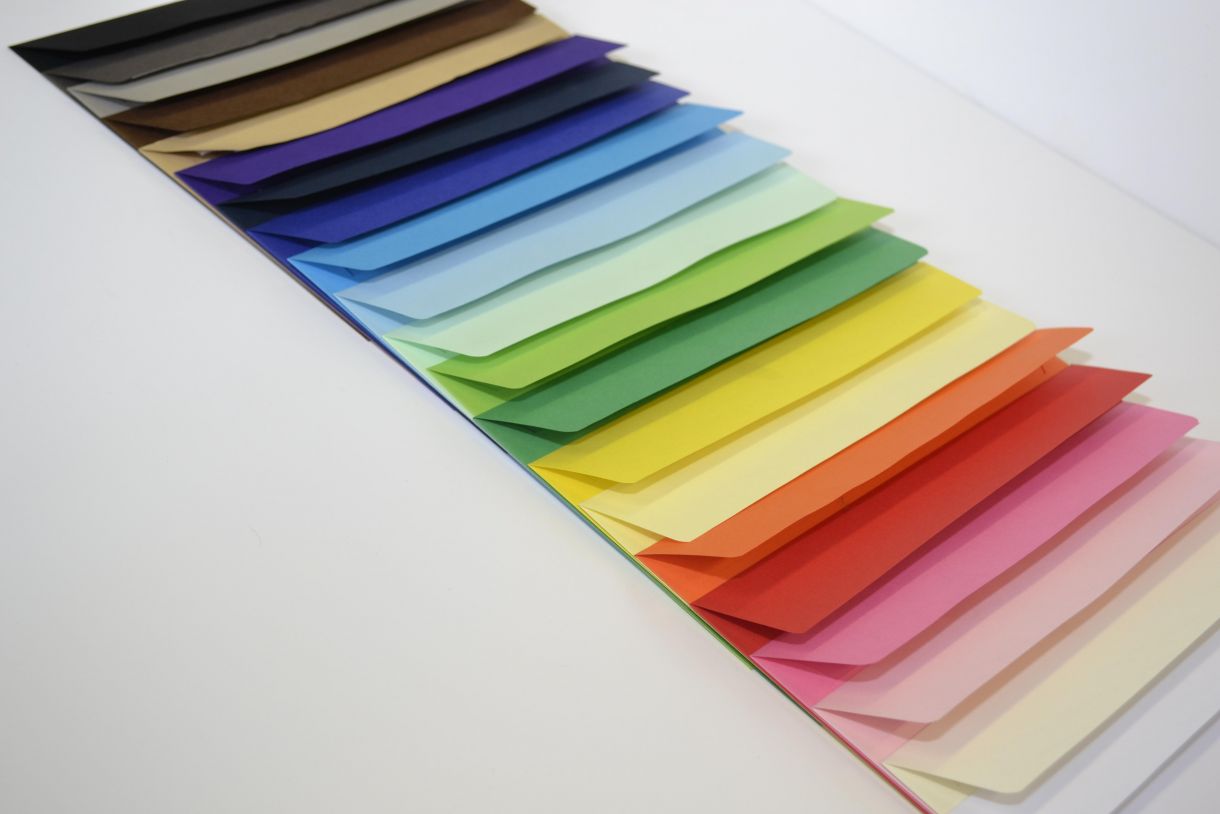 The Benefits of Using Coloured Envelopes in Your Business