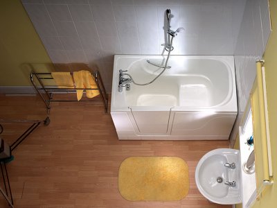 Instapbad: Een veilige badkamer in 1 dag | PractiComfort Instapbad: Een veilige badkamer in 1 dag | PractiComfort