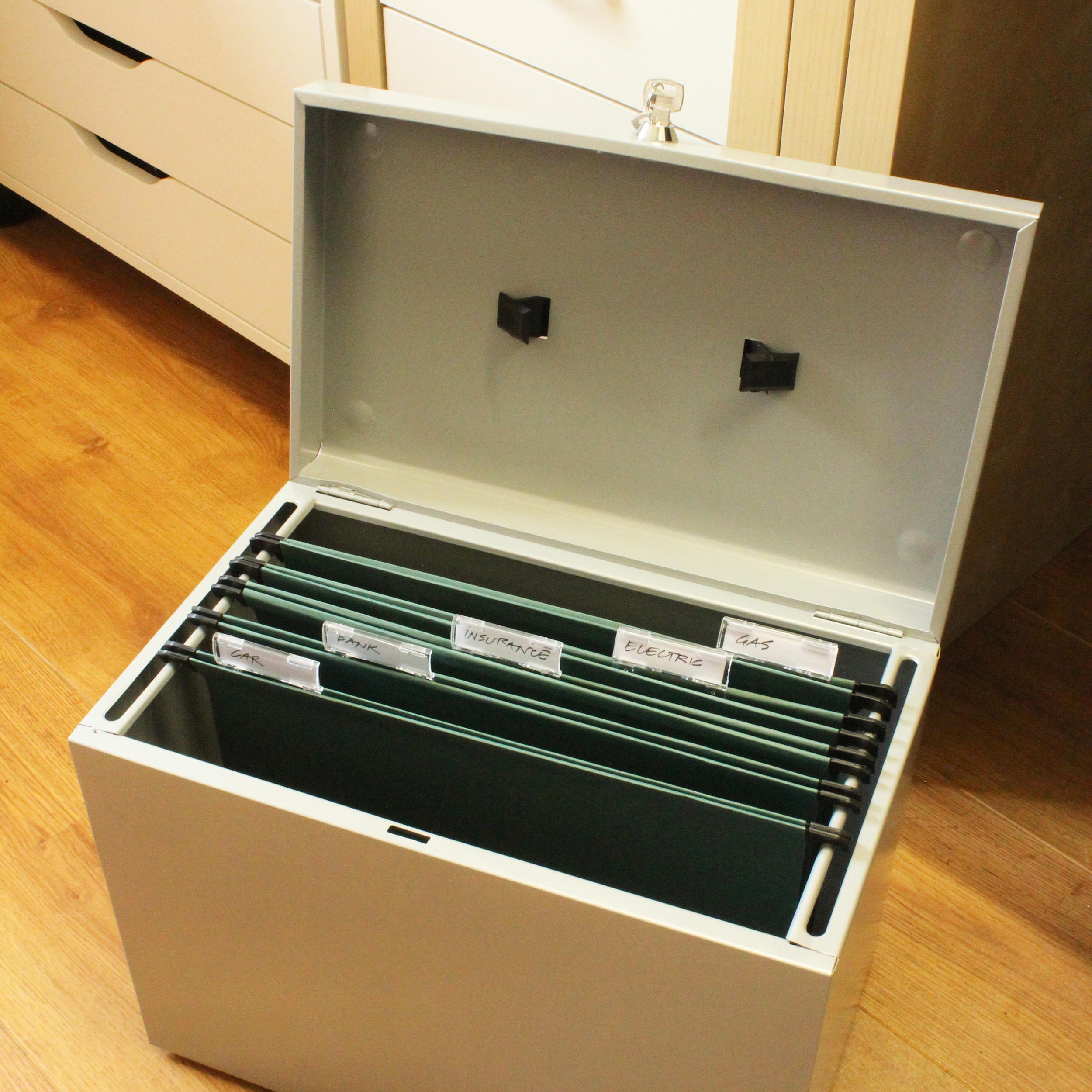 Metal File Box with 5 Suspension Files and 2 Keys Steel A4 Silver C002239 Wight Business